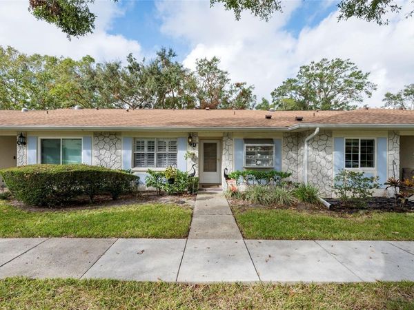 2238 LARK CIRCLE W, Unit D, PALM HARBOR, FL 34684