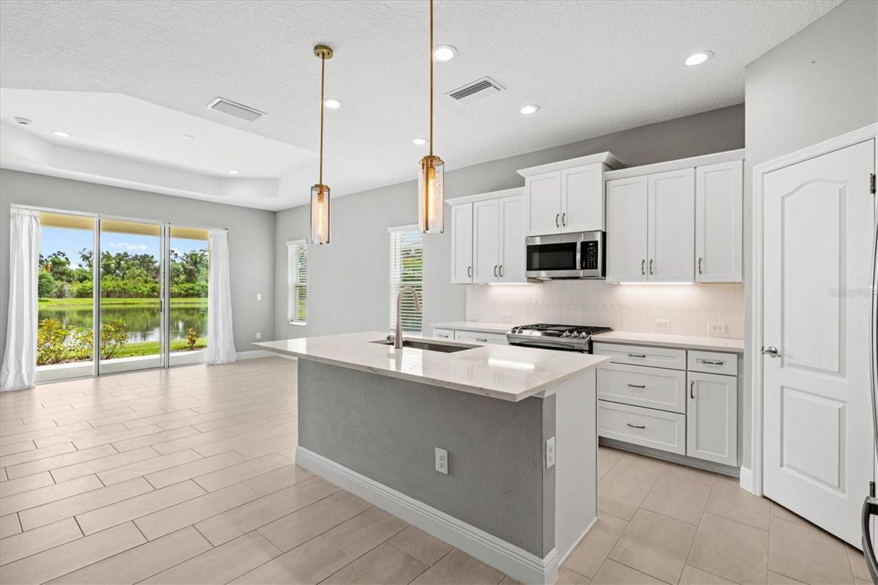 3714 Woodmont Drive, Parrish, FL 34219 Photo
