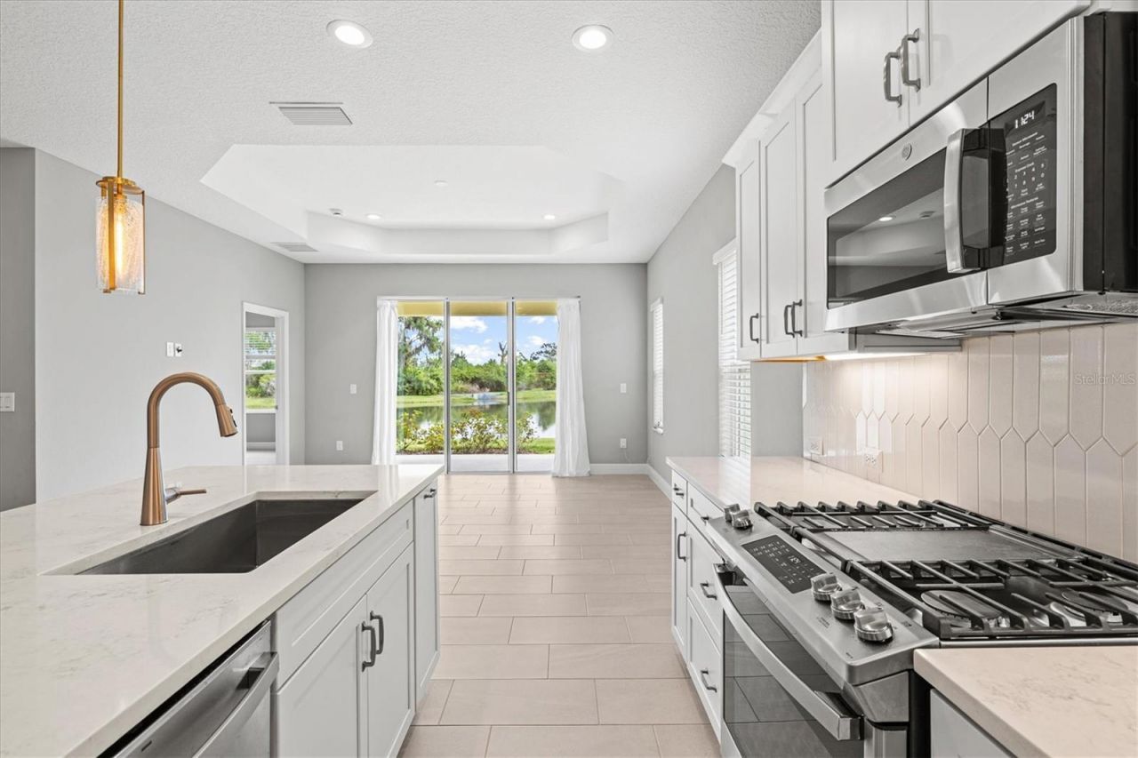 3714 Woodmont Drive, Parrish, FL 34219 Photo