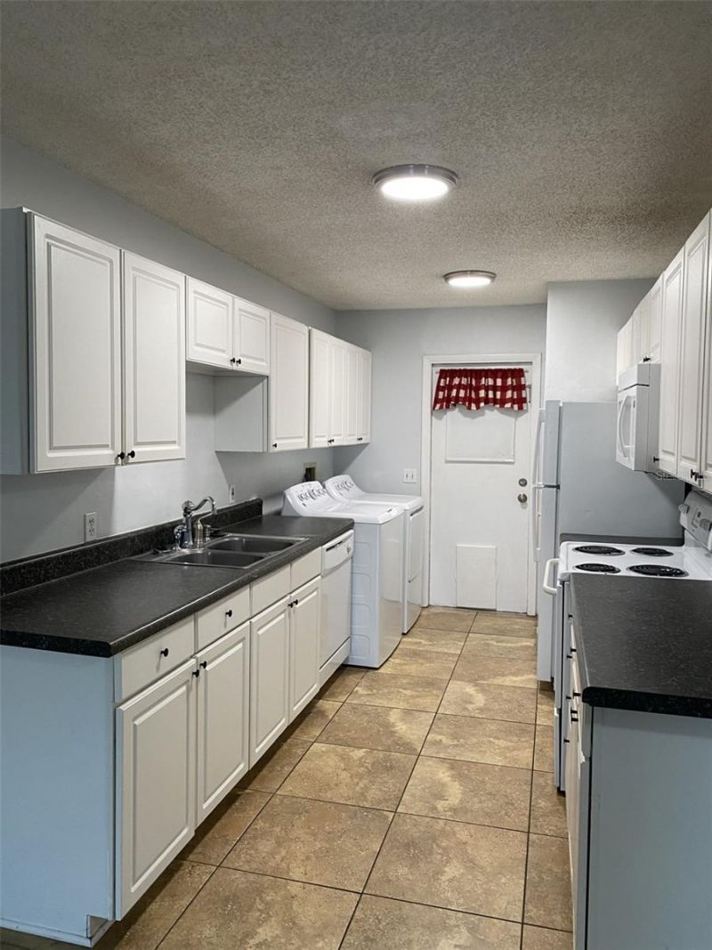 12310 Tavares Ridge Court, Unit 144, Tavares, FL 32778 Photo