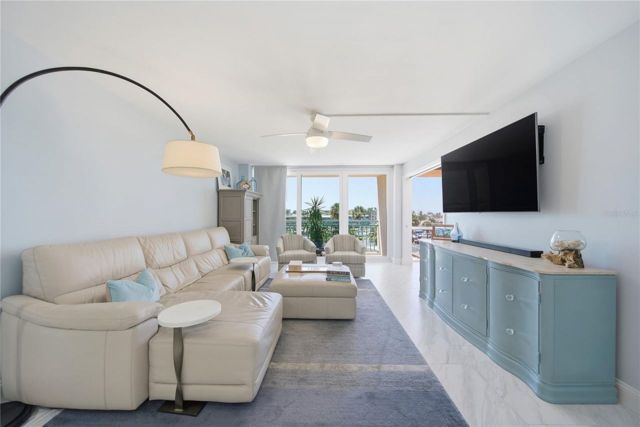1 Key Capri, Unit 306E, Treasure Island, FL 33706 Photo