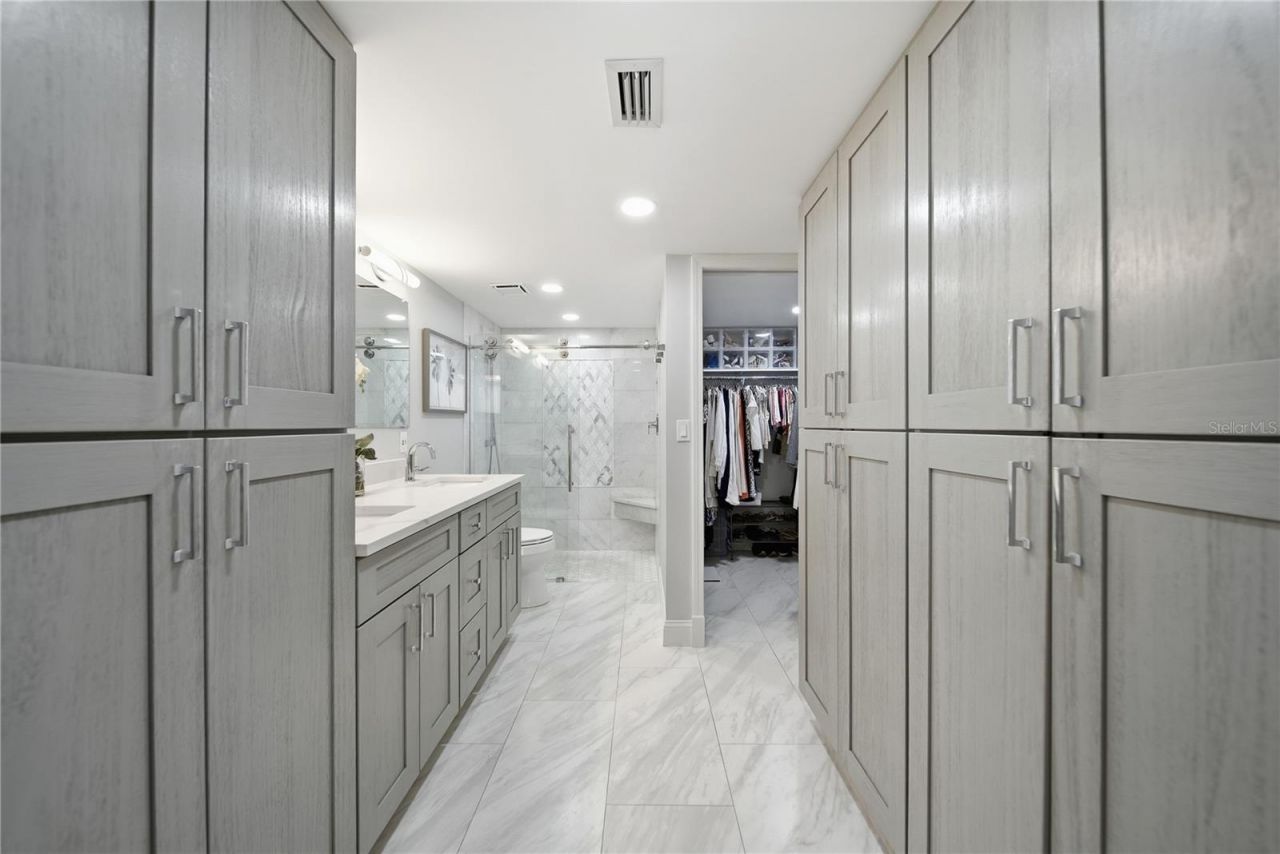 1 Key Capri, Unit 306E, Treasure Island, FL 33706 Photo