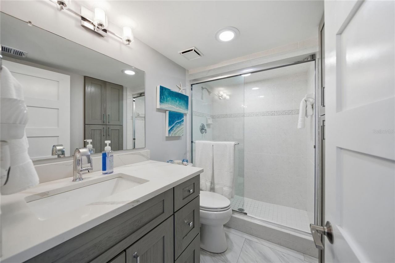 1 Key Capri, Unit 306E, Treasure Island, FL 33706 Photo