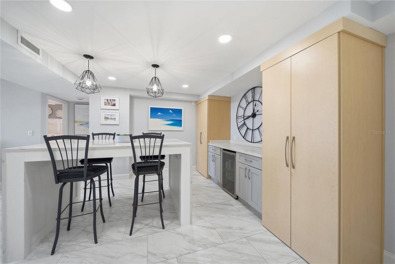 1 Key Capri, Unit 306E, Treasure Island, FL 33706 Photo