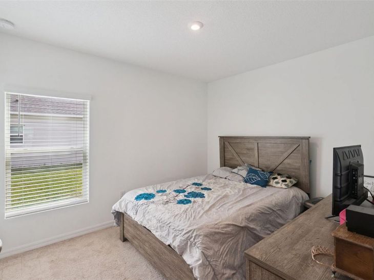 392 Citrine Loop, Kissimmee, FL 34758