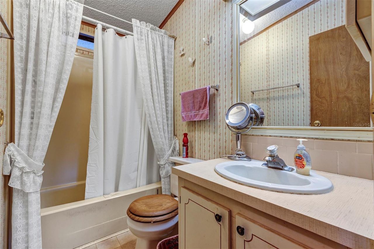 3033 Myakka River Road, Tavares, FL 32778 Photo