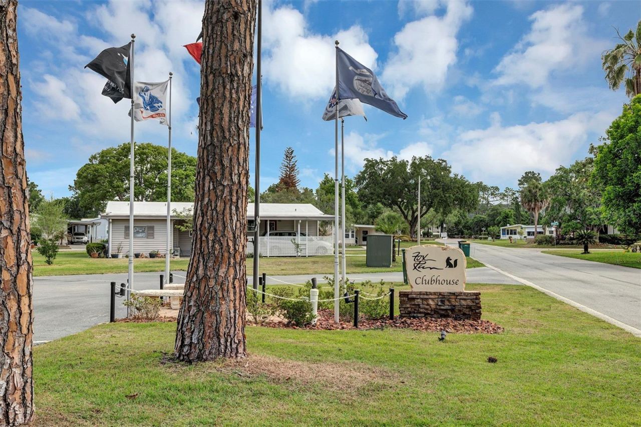 3033 Myakka River Road, Tavares, FL 32778 Photo