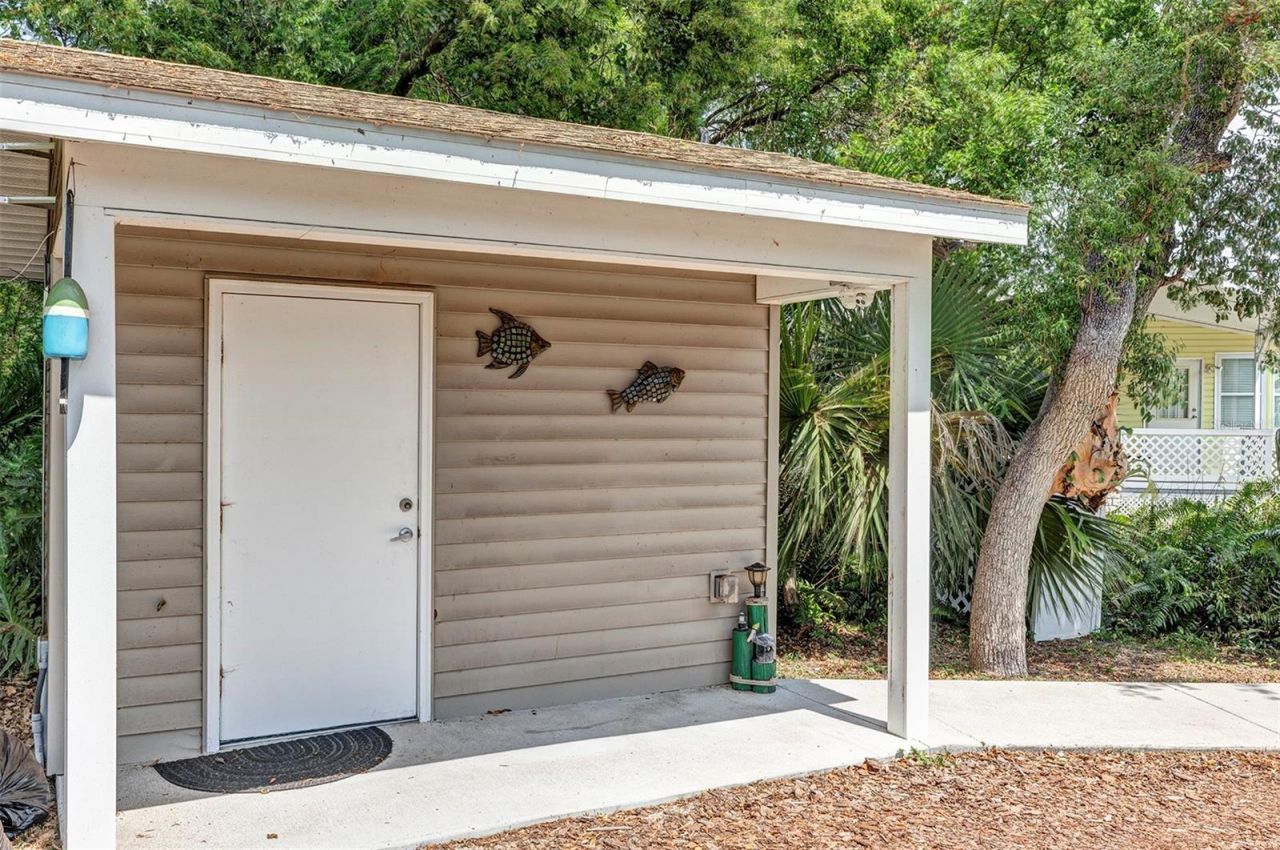 3033 Myakka River Road, Tavares, FL 32778 Photo