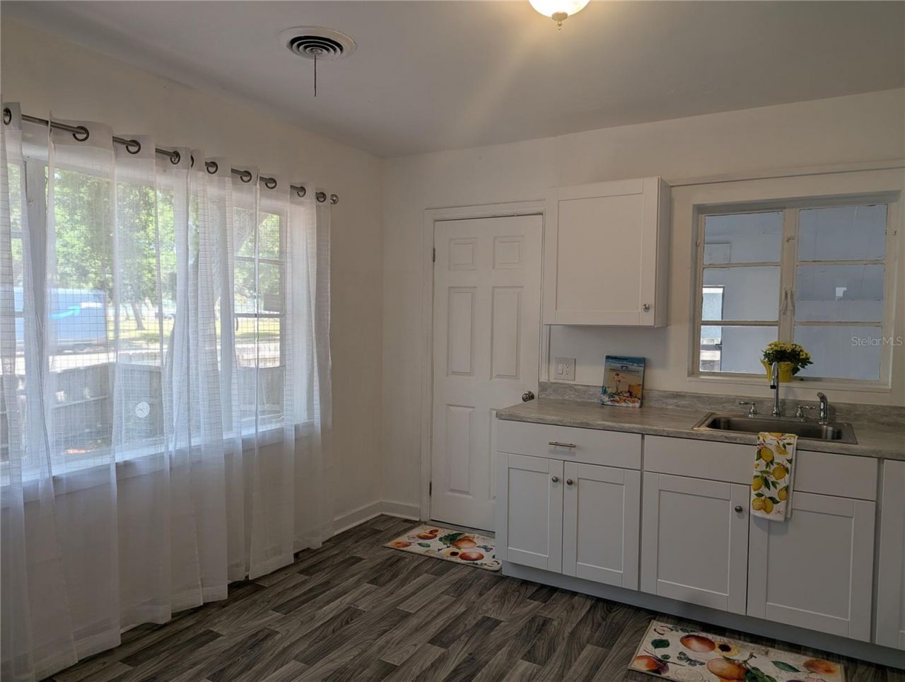 3834 Dr Martin Luther King Jr Street S, Saint Petersburg, FL 33705 Photo