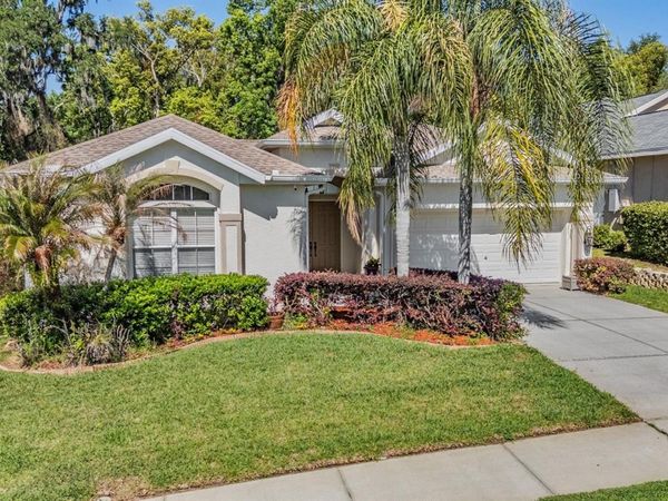 12220 WOODLANDS CIRCLE , DADE CITY, FL 33525