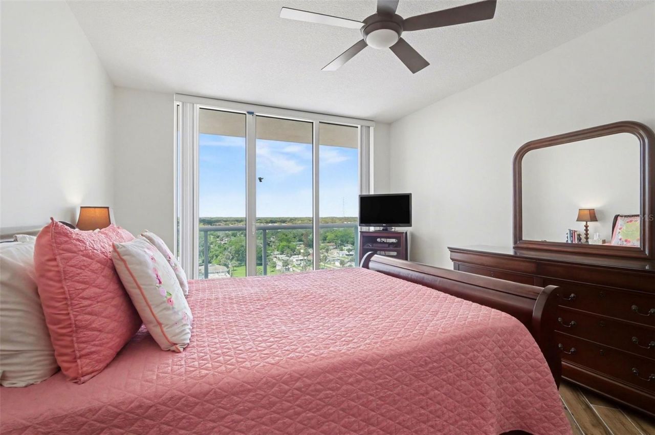 231 Riverside Drive, Unit 1110, Daytona Beach, FL 32117 Photo