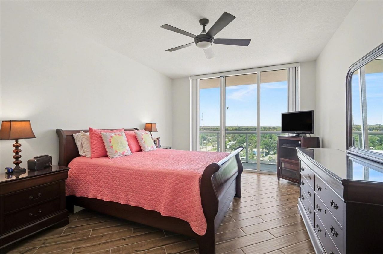 231 Riverside Drive, Unit 1110, Daytona Beach, FL 32117 Photo