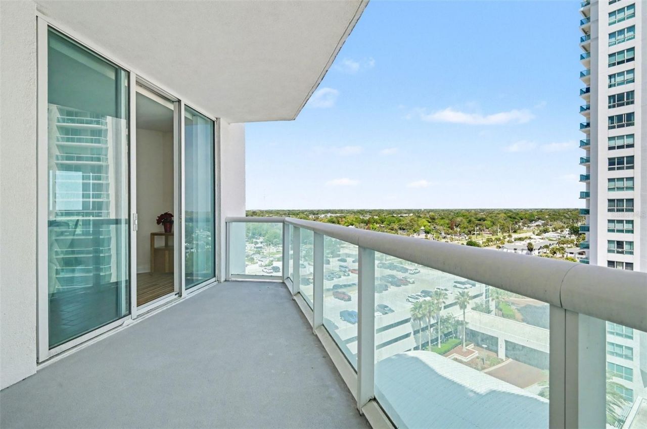 231 Riverside Drive, Unit 1110, Daytona Beach, FL 32117 Photo