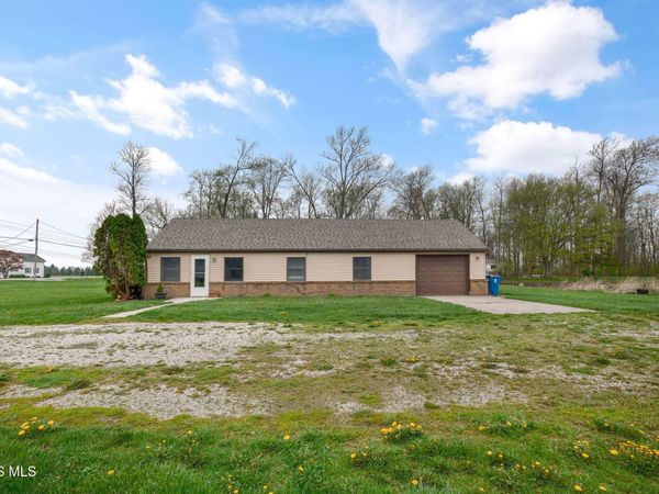 6237 Seaman Road , Oregon, OH 43616