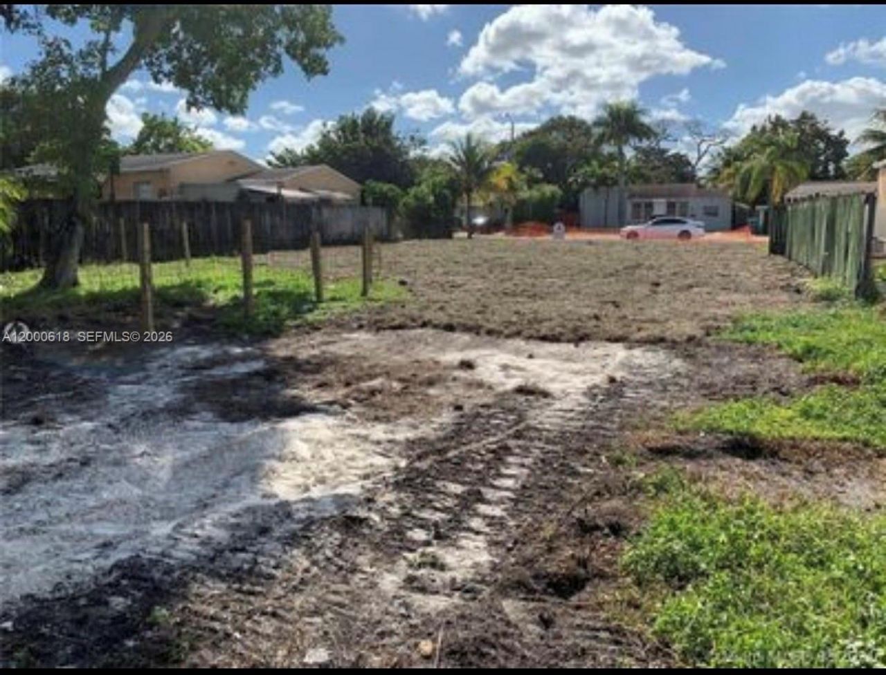 601 SW 44th Ct , Miami, FL 33134 Photo