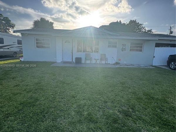 2125 NW 27th Ln , Fort Lauderdale, FL 33311