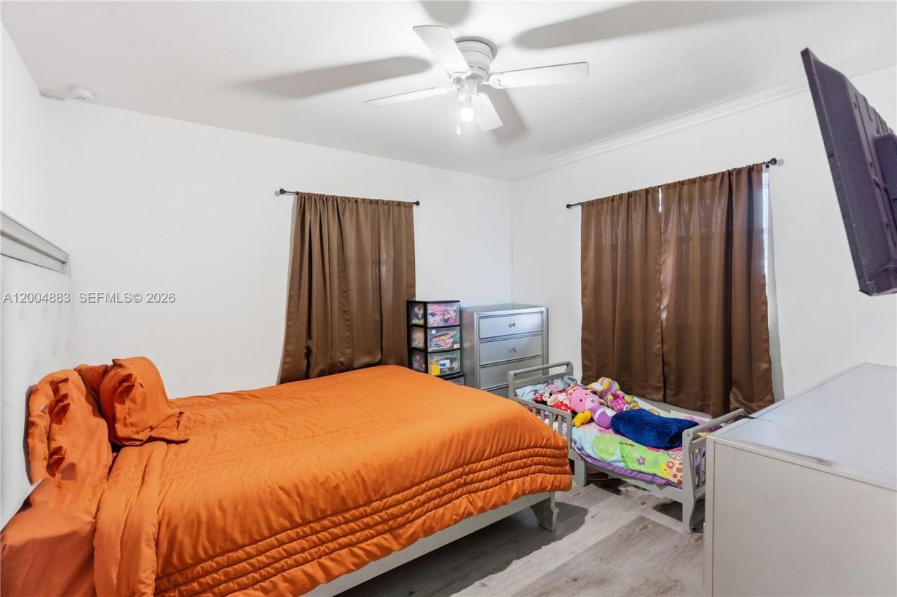 2125 NW 27th Ln, Fort Lauderdale, FL 33311 Photo