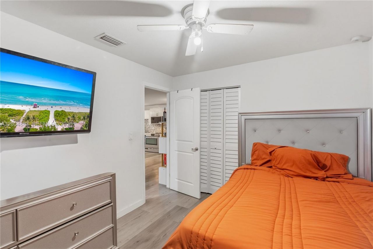 2125 NW 27th Ln, Fort Lauderdale, FL 33311 Photo