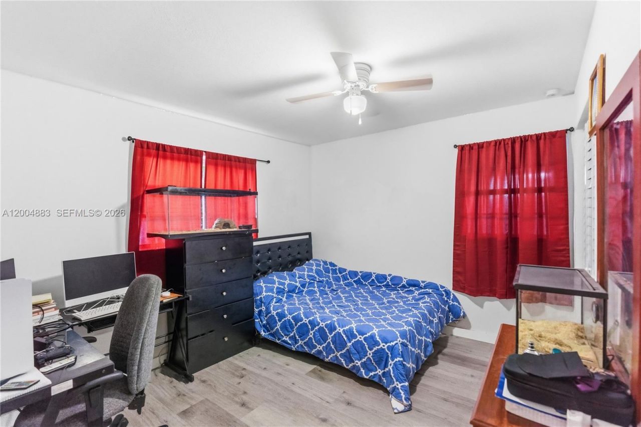 2125 NW 27th Ln, Fort Lauderdale, FL 33311 Photo
