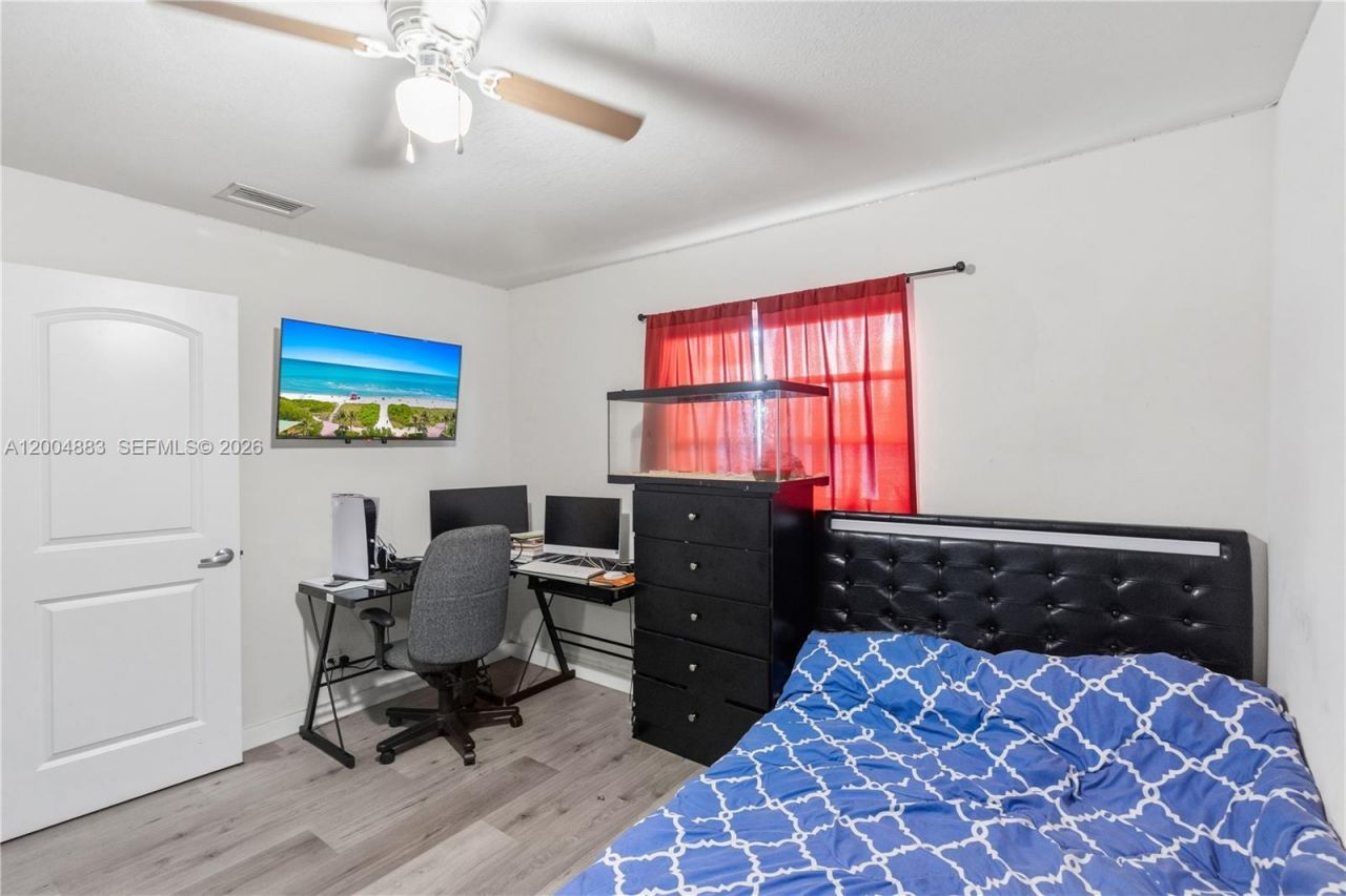 2125 NW 27th Ln, Fort Lauderdale, FL 33311 Photo