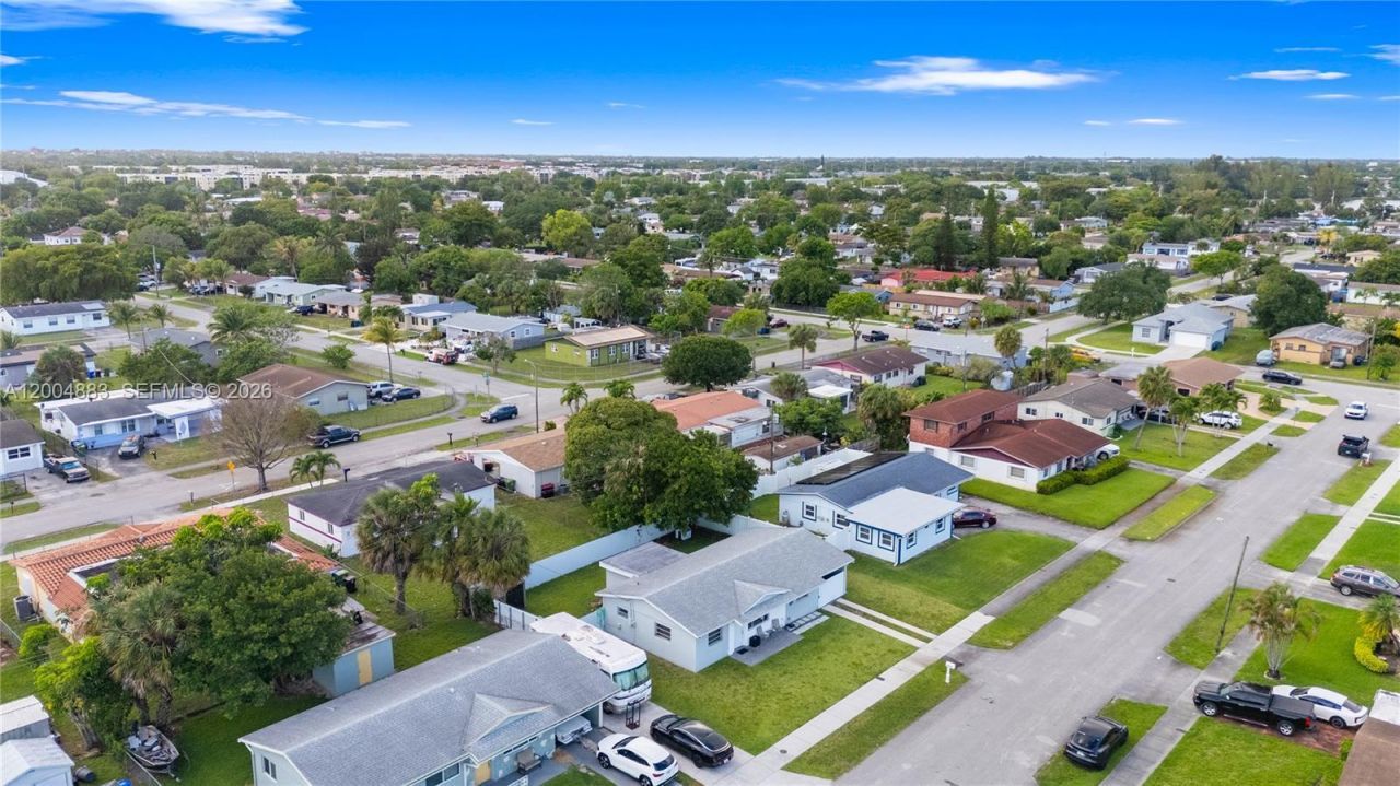 2125 NW 27th Ln, Fort Lauderdale, FL 33311 Photo