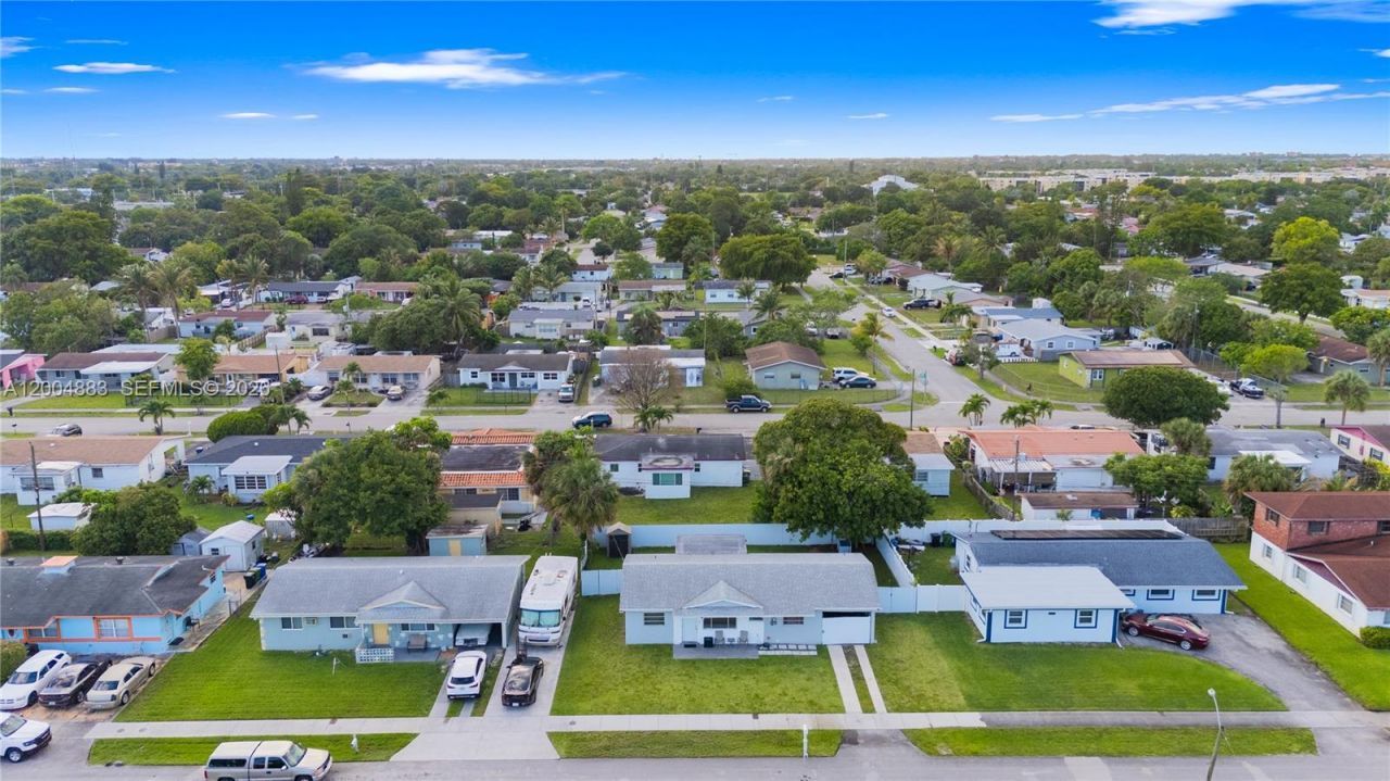 2125 NW 27th Ln, Fort Lauderdale, FL 33311 Photo