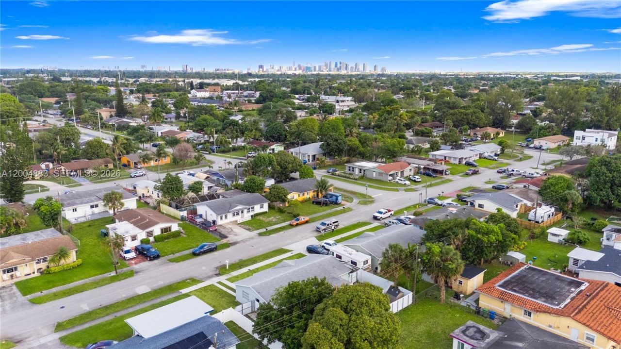 2125 NW 27th Ln, Fort Lauderdale, FL 33311 Photo