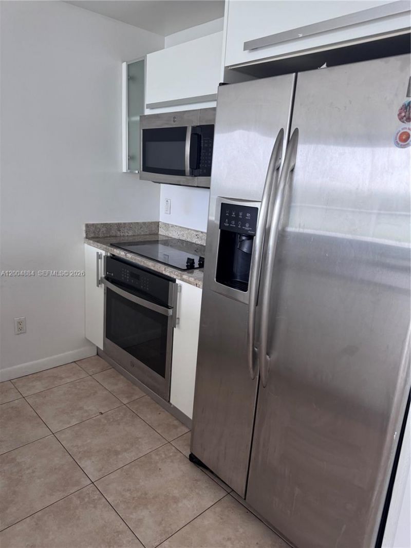 601 NE 36th St, Unit 708, Miami, FL 33137 Photo