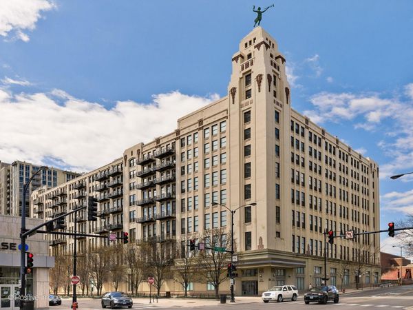 758 N Larrabee Street , Unit 615, Chicago, IL 60654