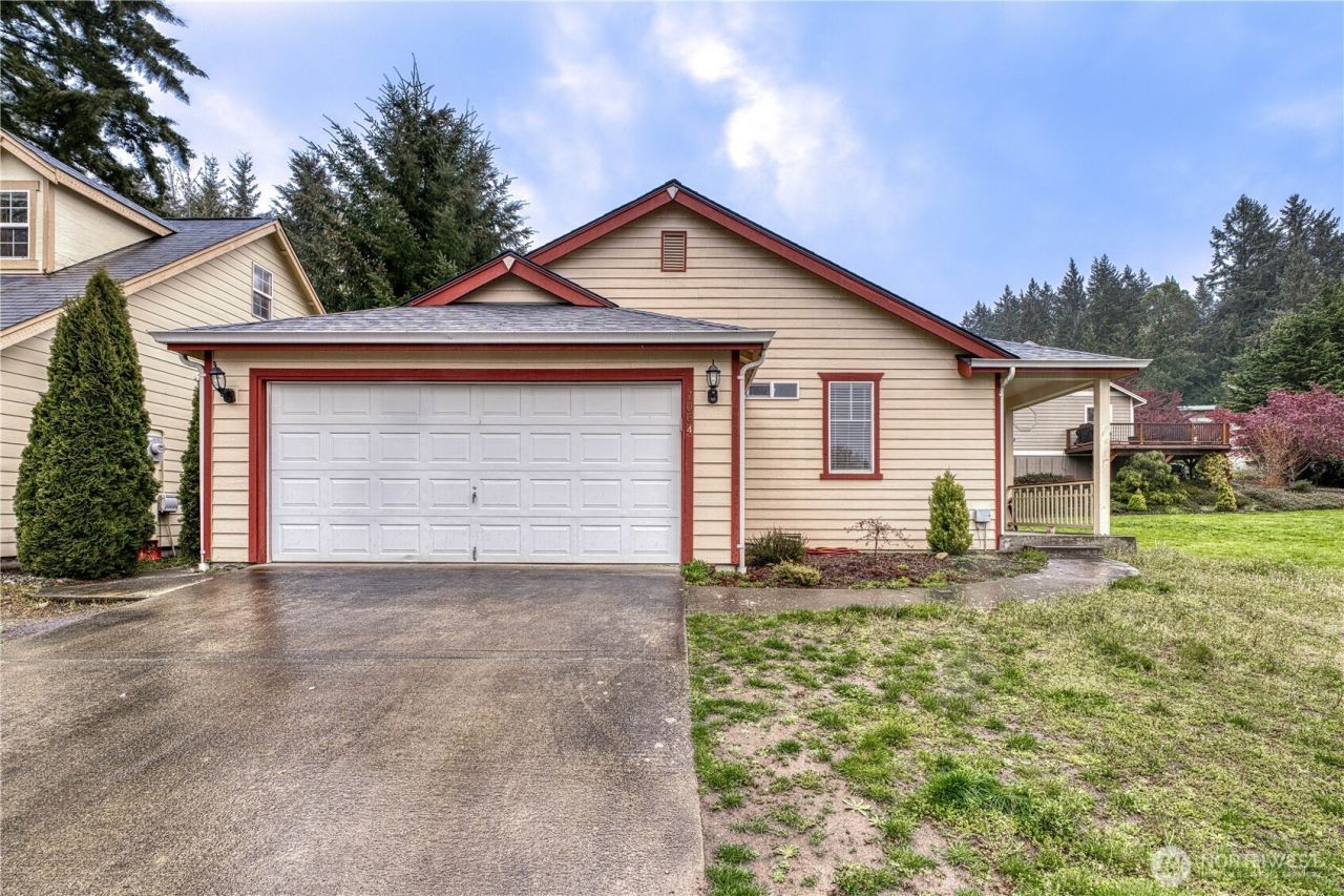 7064 Engine Lane Ne, Bremerton, WA 98311