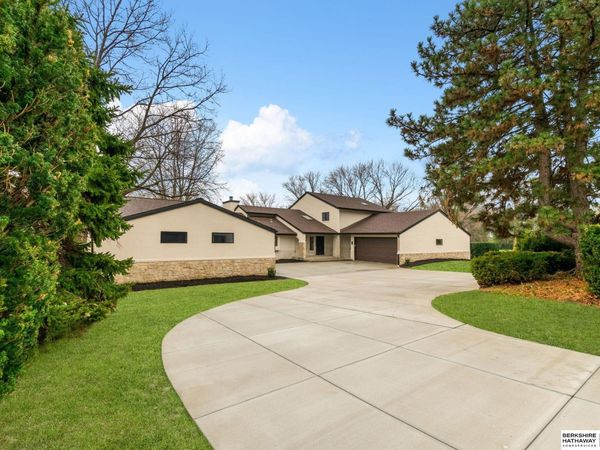 21025 Roundup Road, Elkhorn, NE 68022