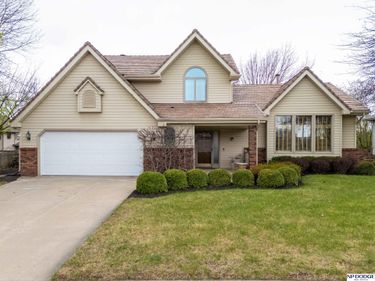 1210 N 158th Avenue , Omaha, NE 68118