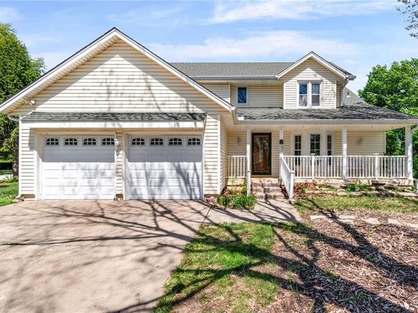 715 Lark Street, Raymore, MO 64083