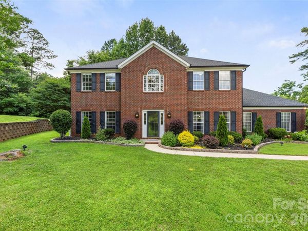 5302 Fairgrove Lane , Harrisburg, NC 28075