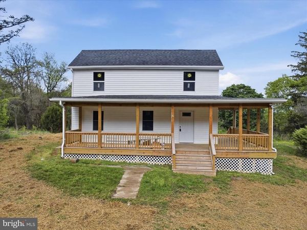 5909 CHARLES TOWN ROAD, KEARNEYSVILLE, WV 25430