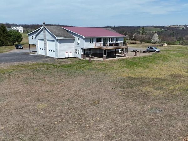 164 PICKETTS DRIVE , SUNBURY, PA 17801