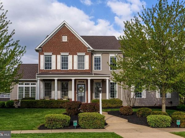 7388 VIEW CREST DRIVE, HARRISBURG, PA 17112