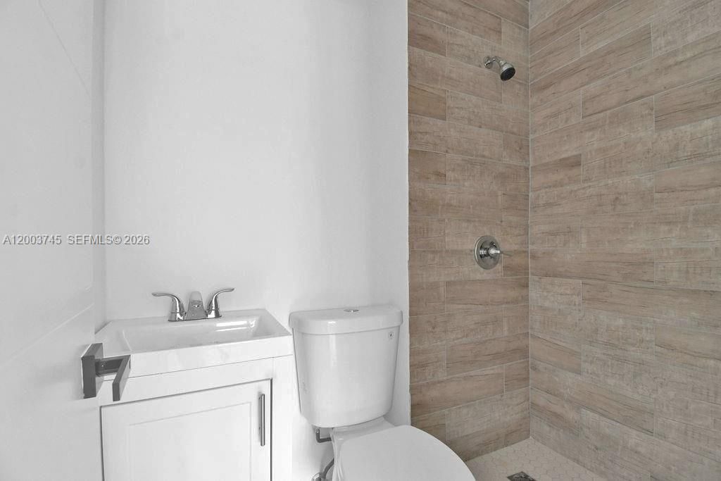 1102 NW 103rd St, Unit 1, Miami, FL 33150 Photo