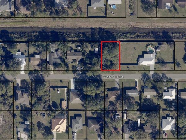 795 VANTAGE Street SE, Palm Bay, FL 32909
