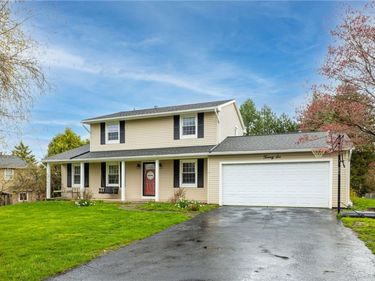 26 Aldwick Rise , Fairport, NY 14450