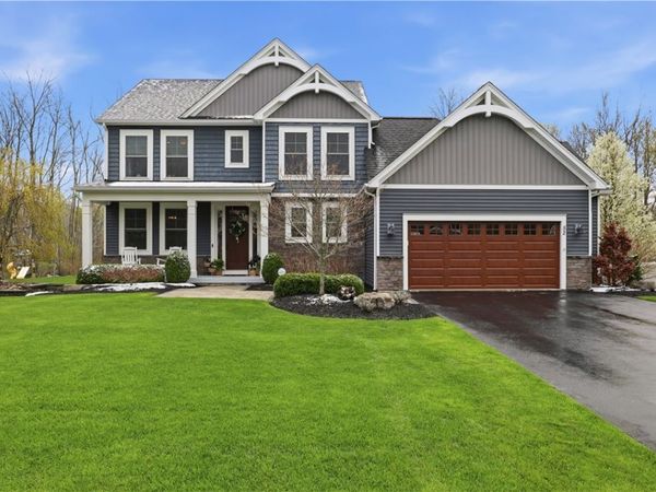 52 Copper Beech Run, Fairport, NY 14450