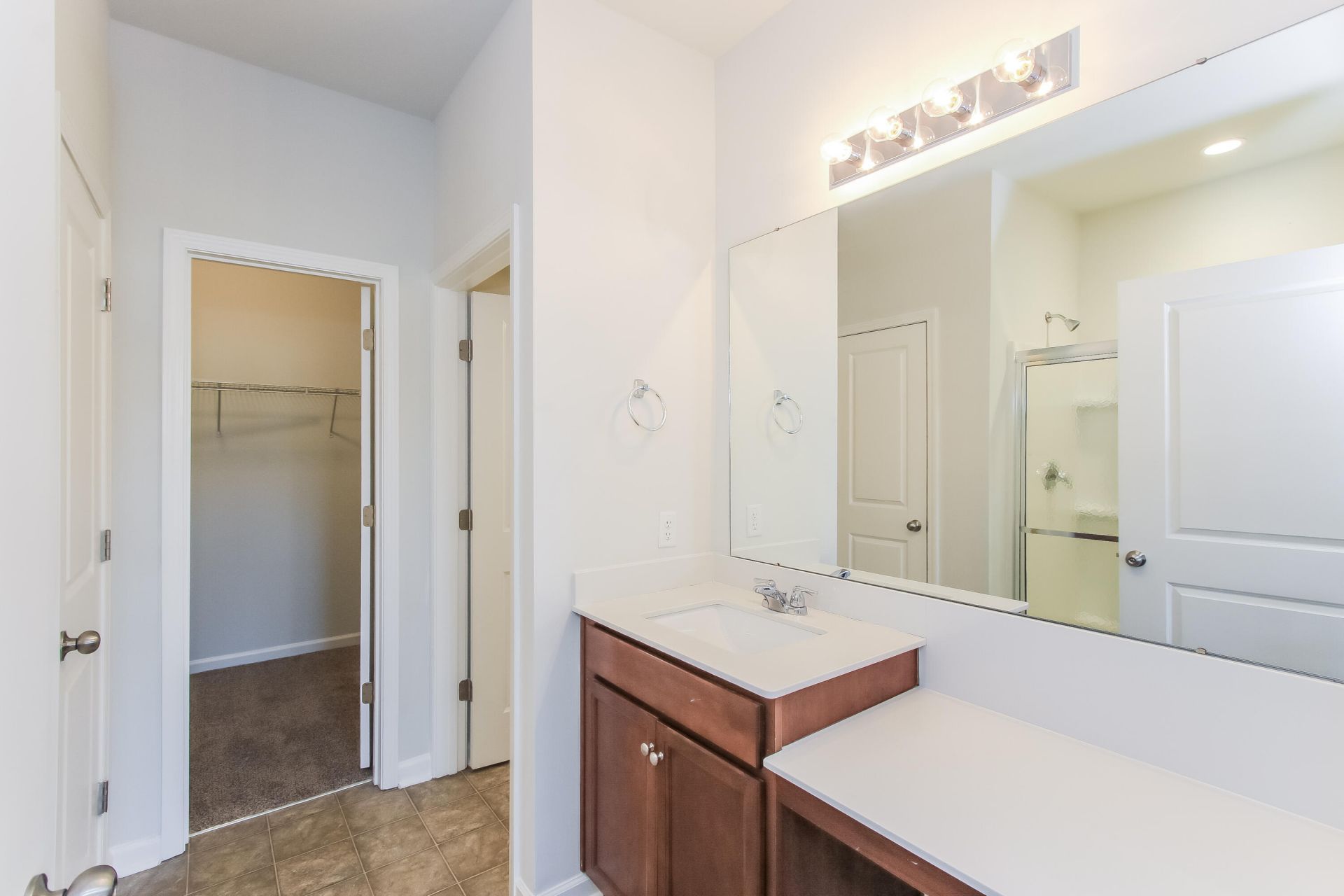 402 Silent Bluff Drive Photo 12