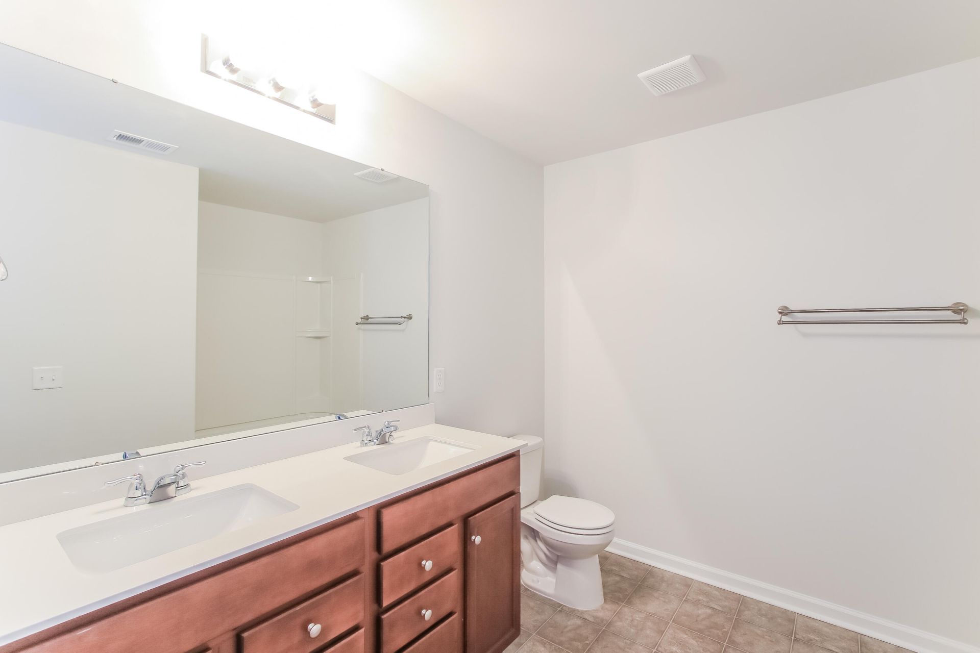 402 Silent Bluff Drive Photo 9