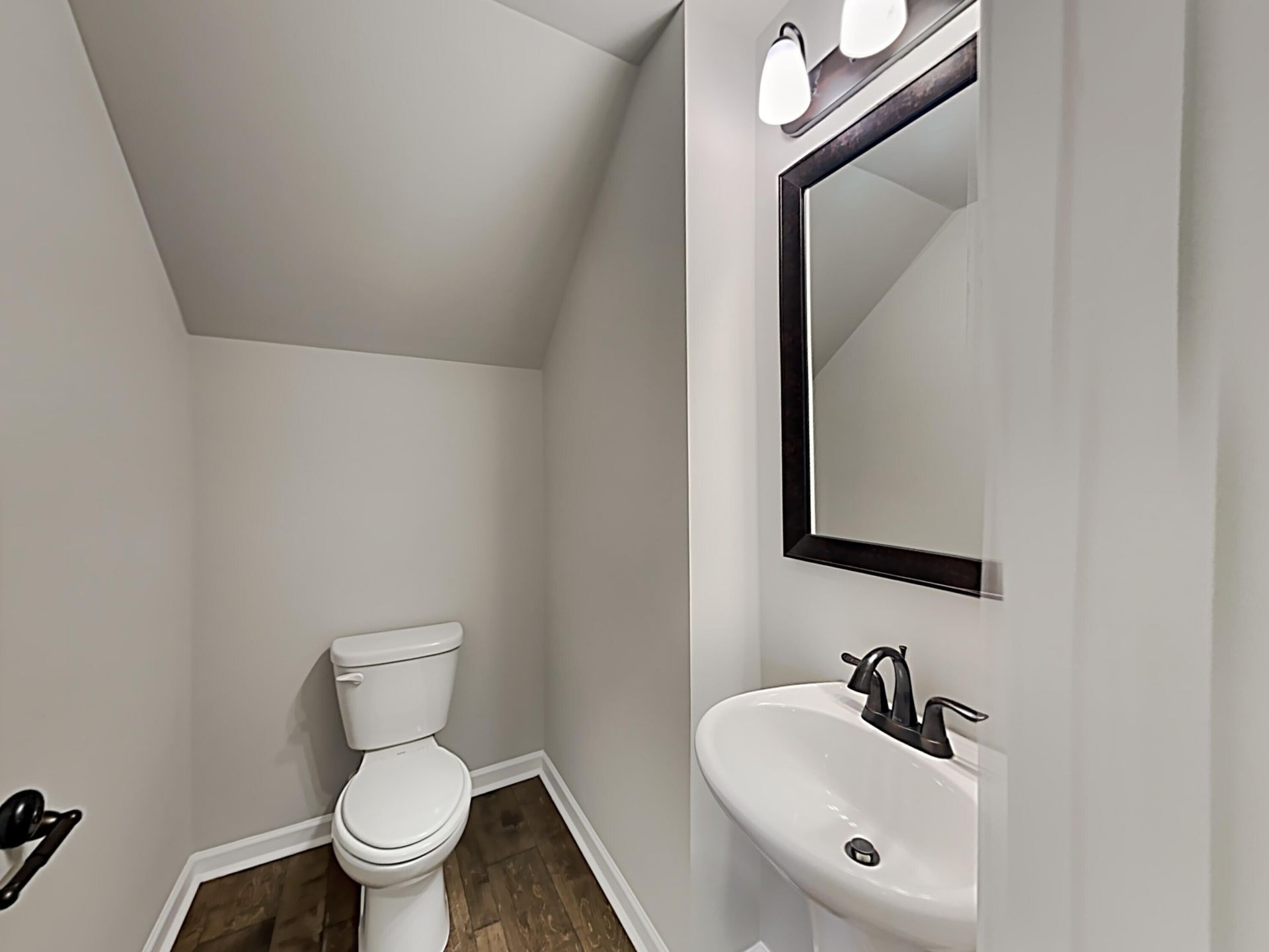 415 Flat Rock Lane Photo 10