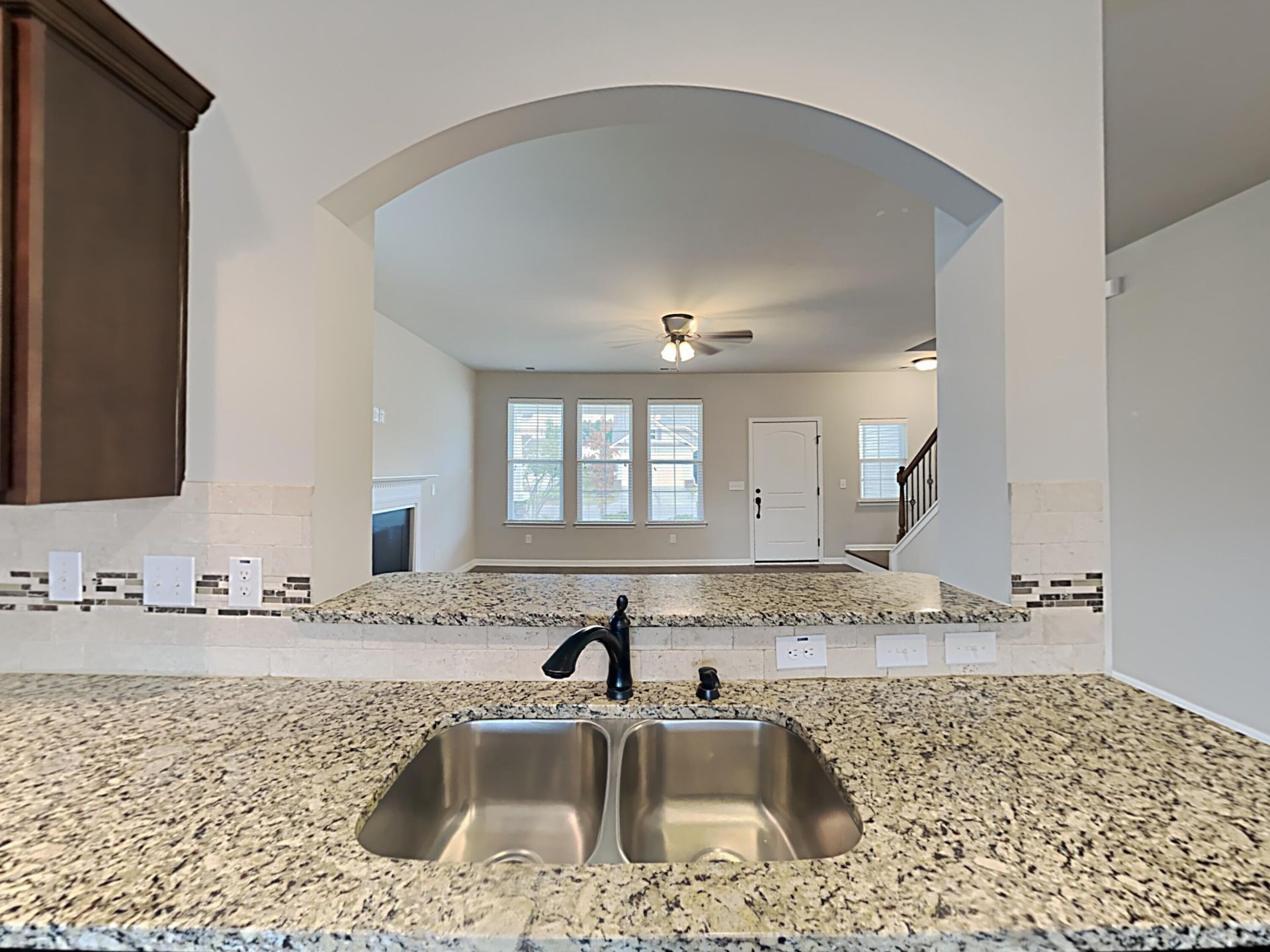 415 Flat Rock Lane Photo 7