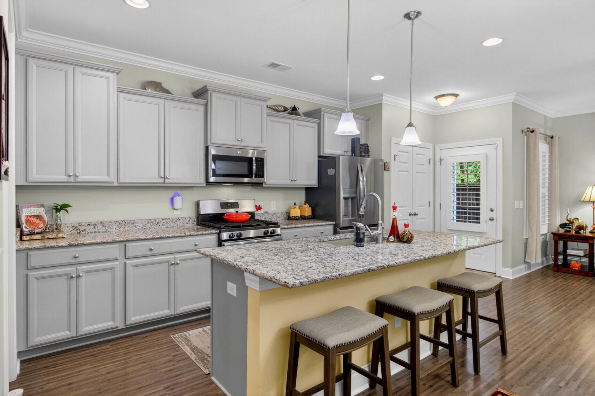 4238 Scharite Street Photo 11