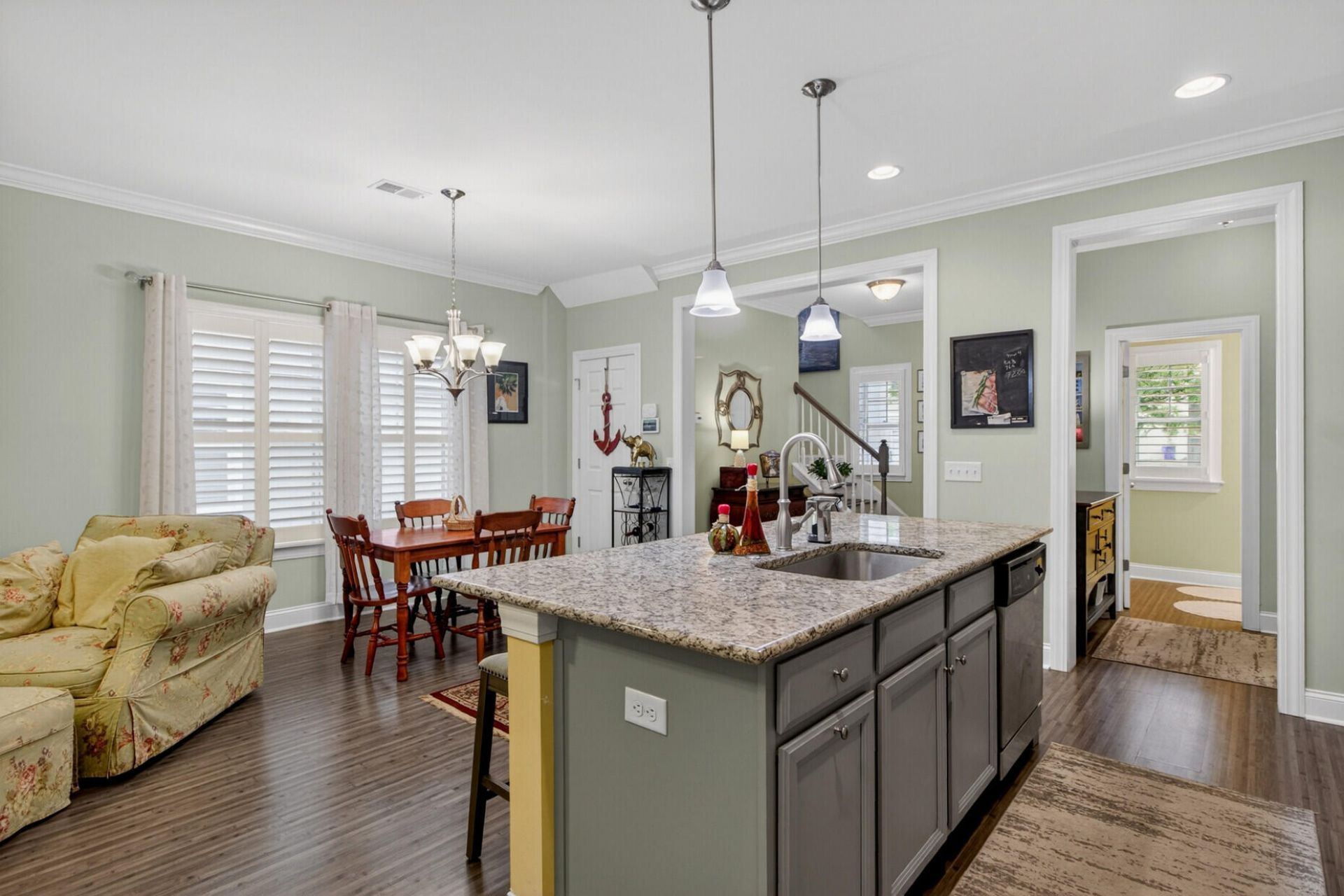 4238 Scharite Street Photo 12