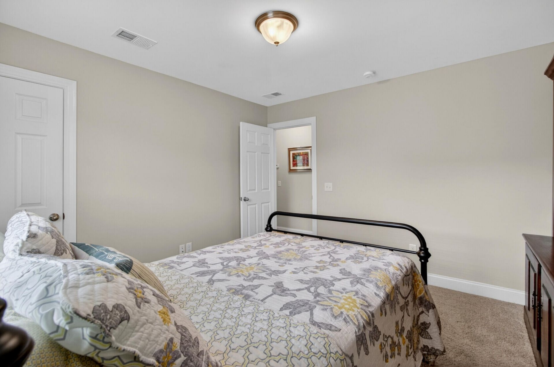 4238 Scharite Street Photo 33