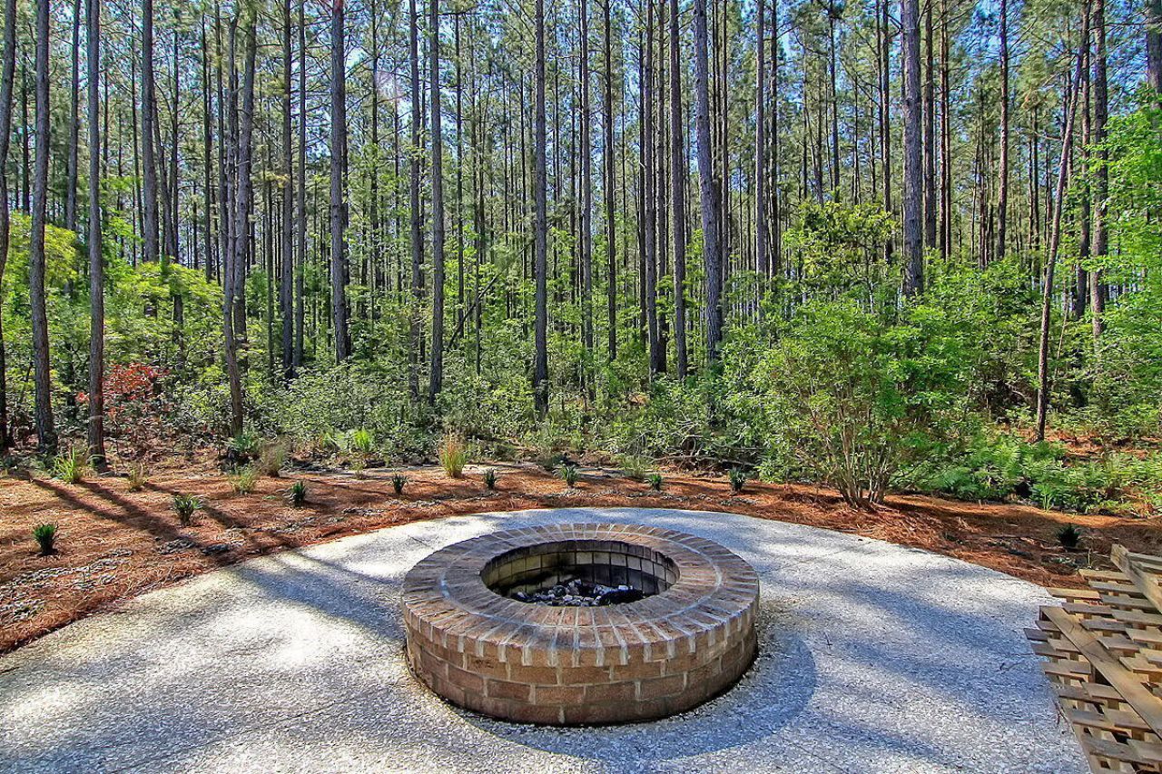 562 Dunswell Drive Photo 28