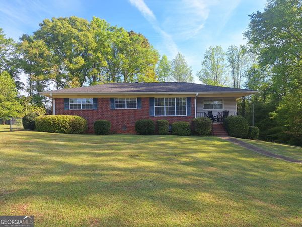 198 W Sears Street, Valley, AL 36854